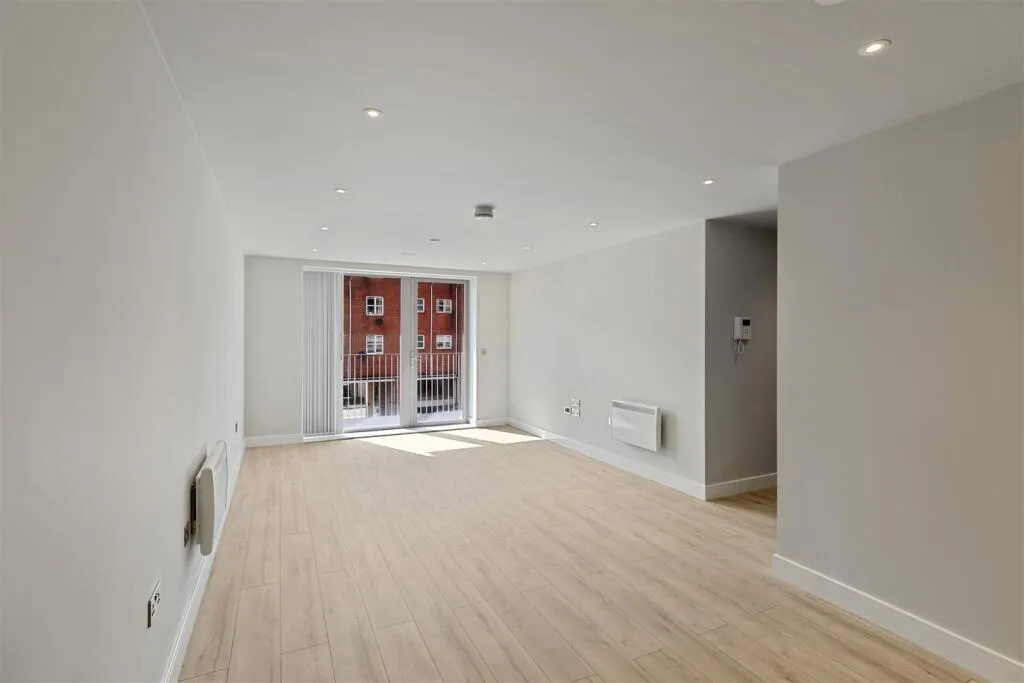 Steel House, Slough, SL2, photo 4