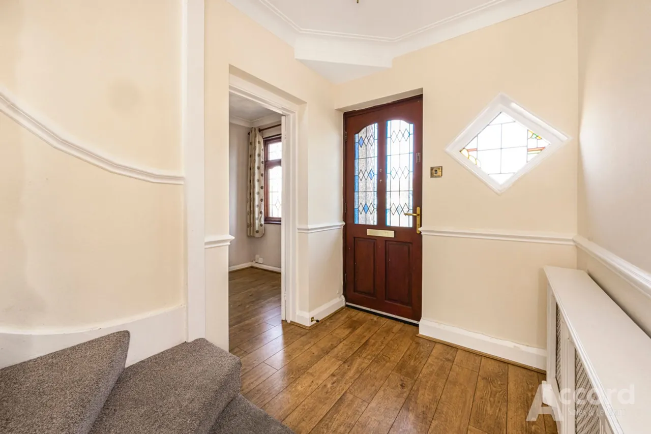 Pettits Lane North, Romford, RM1, photo 15