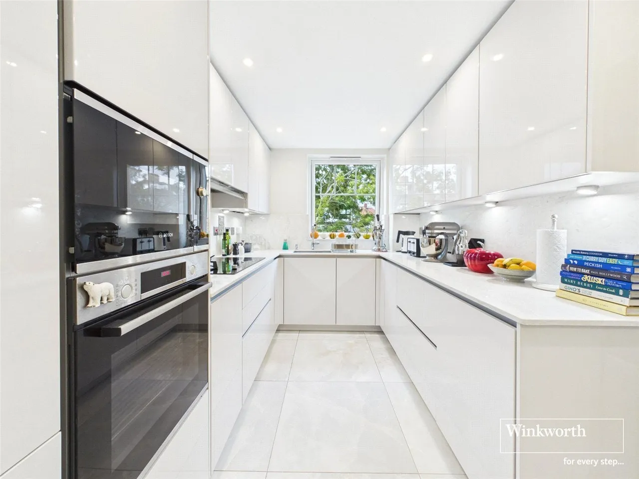 Finchley Lane, London, NW4, photo 3