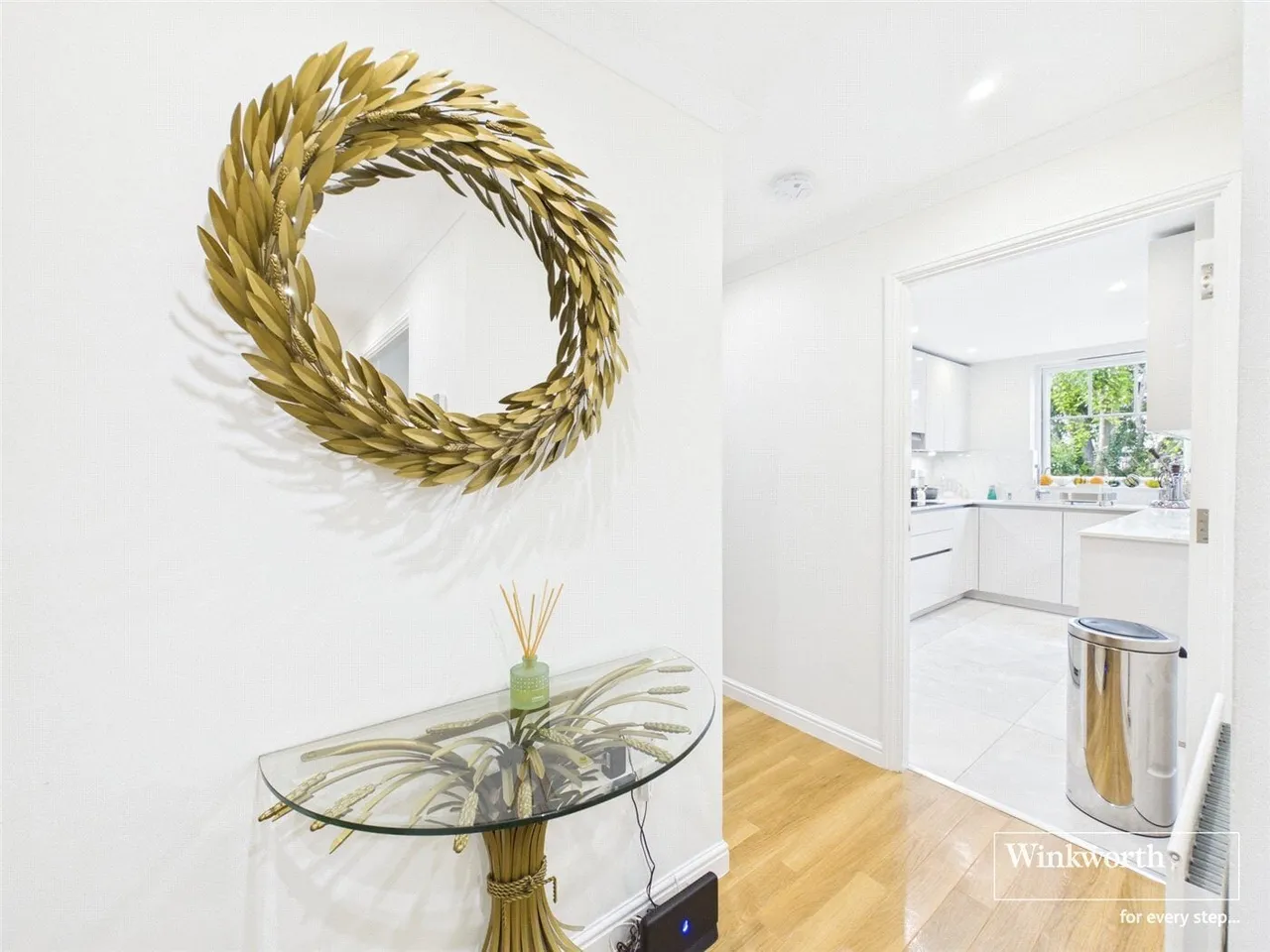Finchley Lane, London, NW4, photo 15