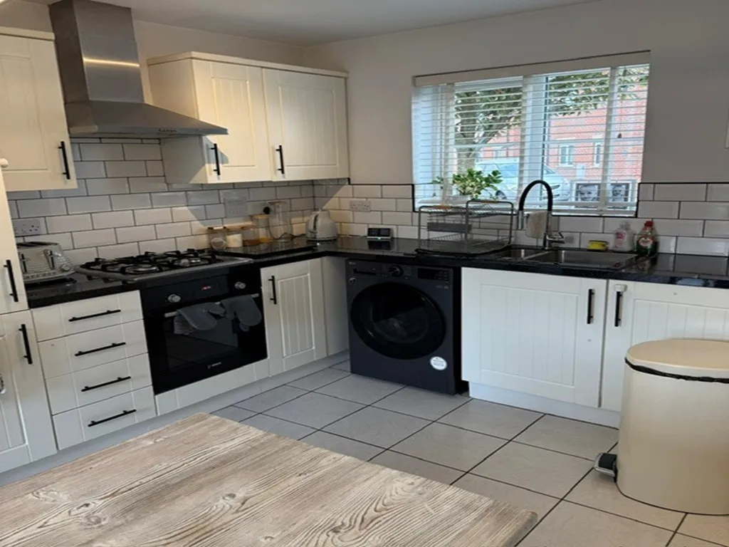 Braeburn Road, Peterborough, PE6, photo 2
