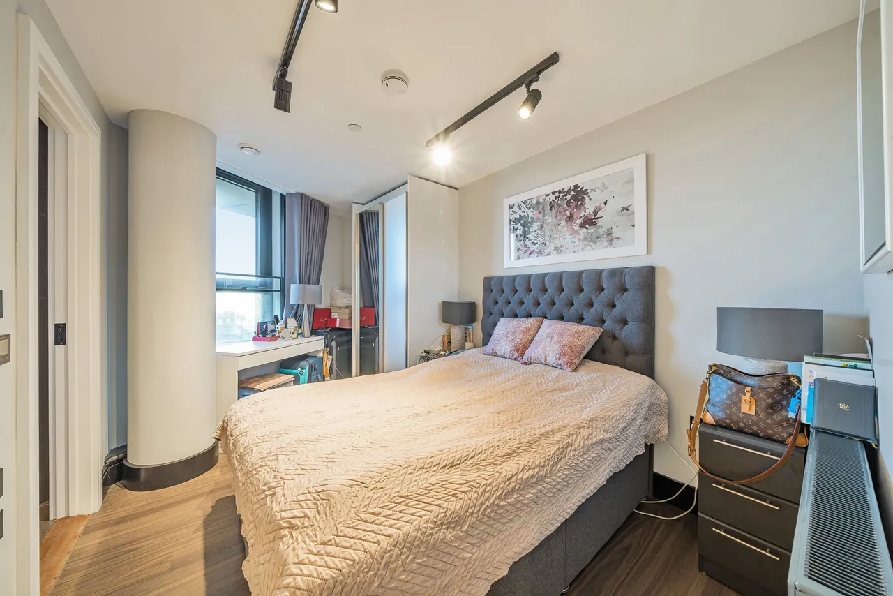 Flat 503, 153 Tower Bridge Road, London, photo 4