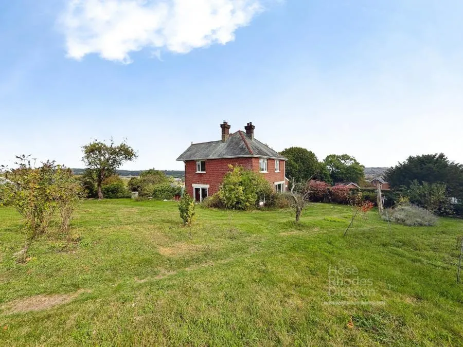 Calbourne Road, Newport, PO30, photo 27