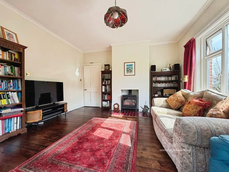 Calbourne Road, Newport, PO30, photo 16