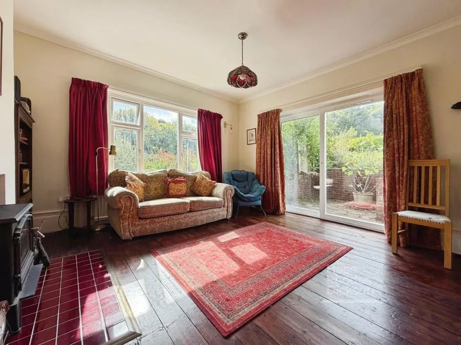 Calbourne Road, Newport, PO30, photo 4