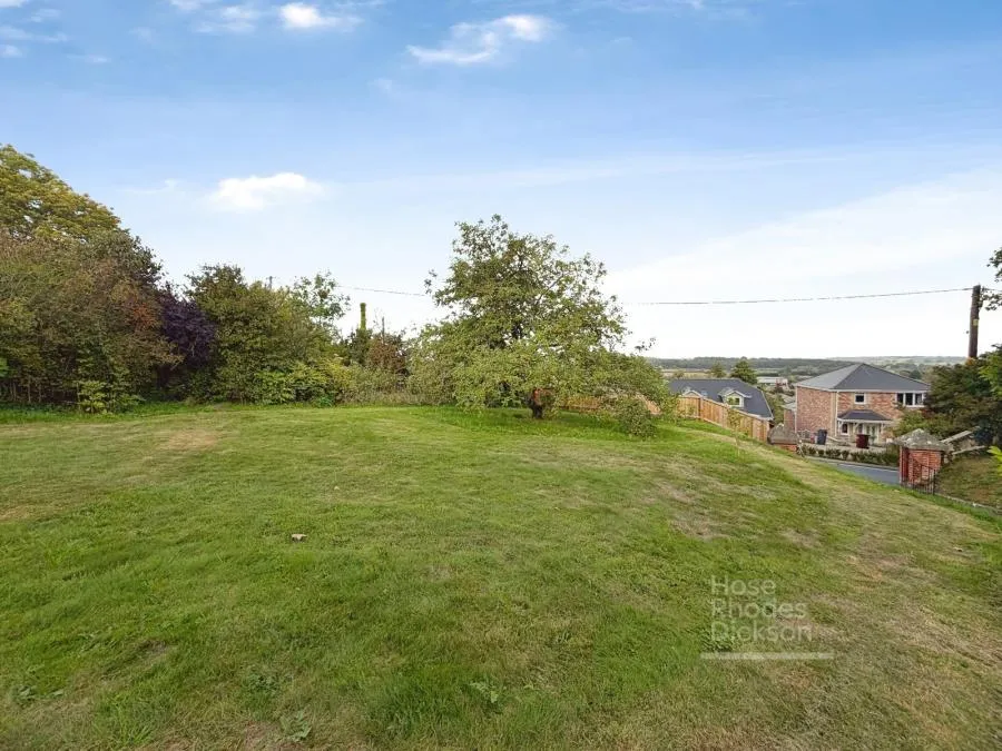 Calbourne Road, Newport, PO30, photo 23