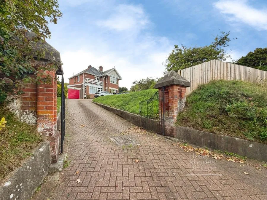 Calbourne Road, Newport, PO30, photo 18