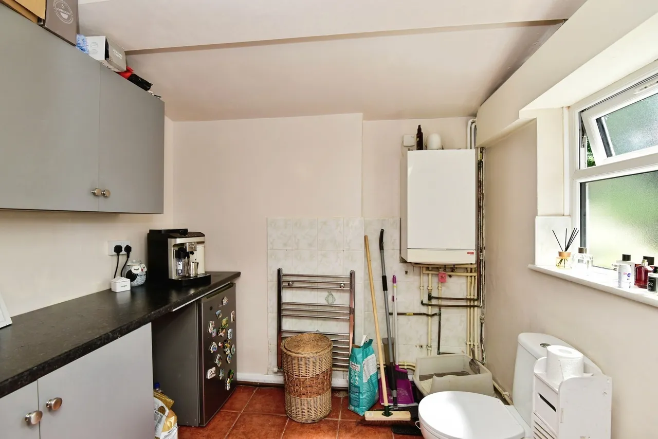 Shawport Avenue, Newcastle, Staffordshire, ST5, photo 9
