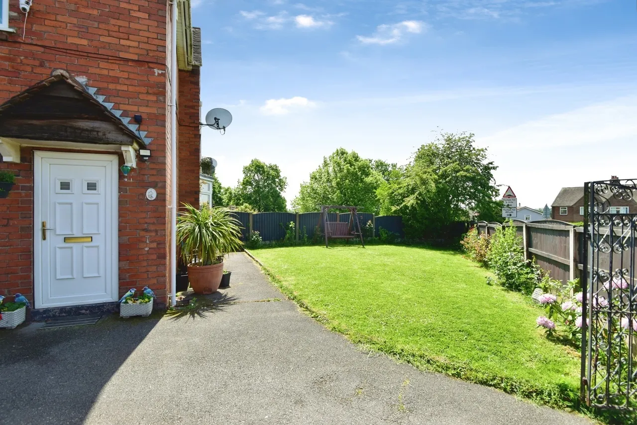 Shawport Avenue, Newcastle, Staffordshire, ST5, photo 22