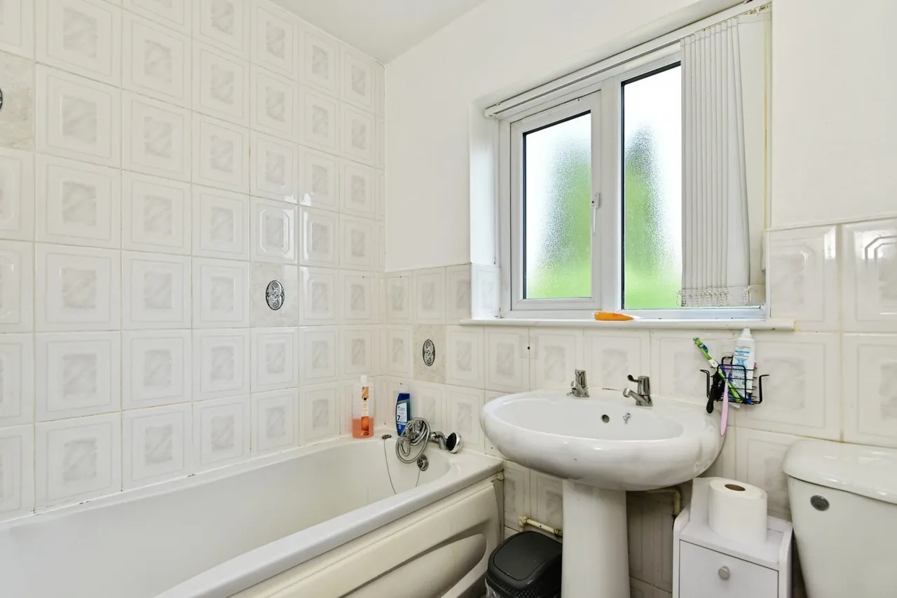 Shawport Avenue, Newcastle, Staffordshire, ST5, photo 17
