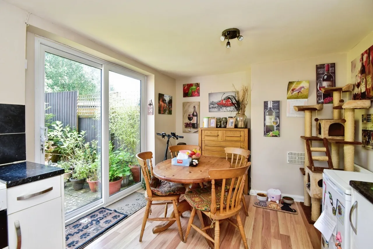 Shawport Avenue, Newcastle, Staffordshire, ST5, photo 8