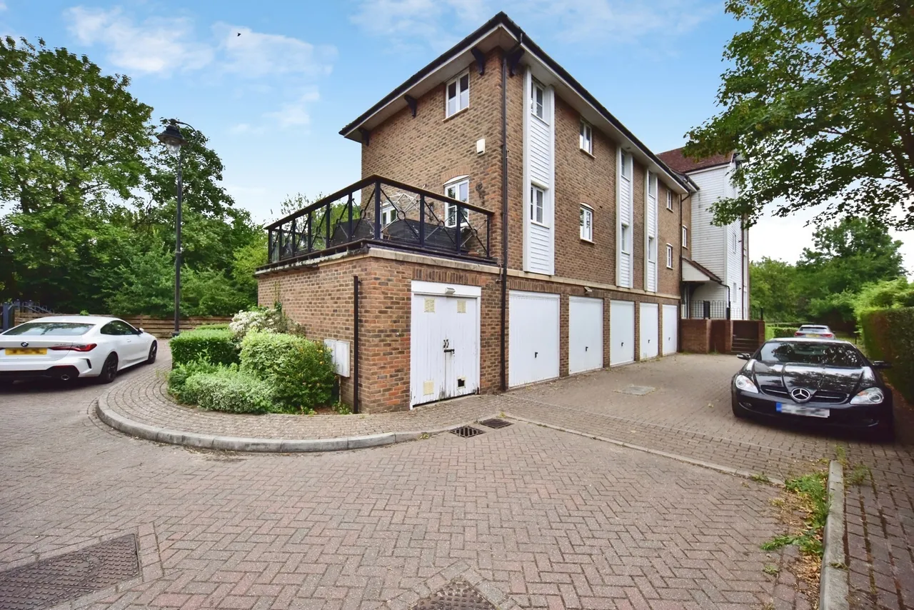 Medway Court, Aylesford, Kent, ME20, photo 13