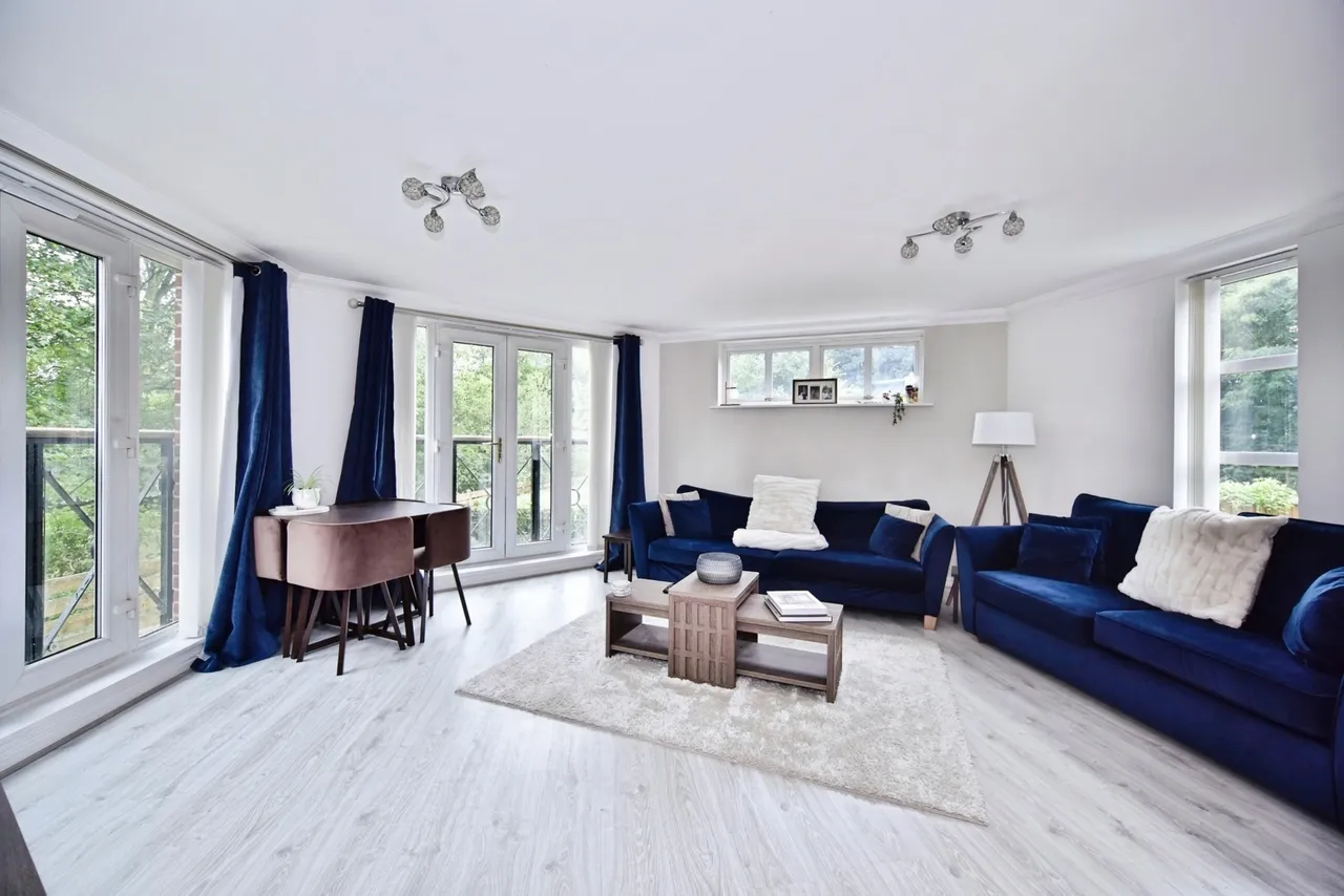 2 bed flat for sale — Medway Court, Aylesford, Kent, ME20
