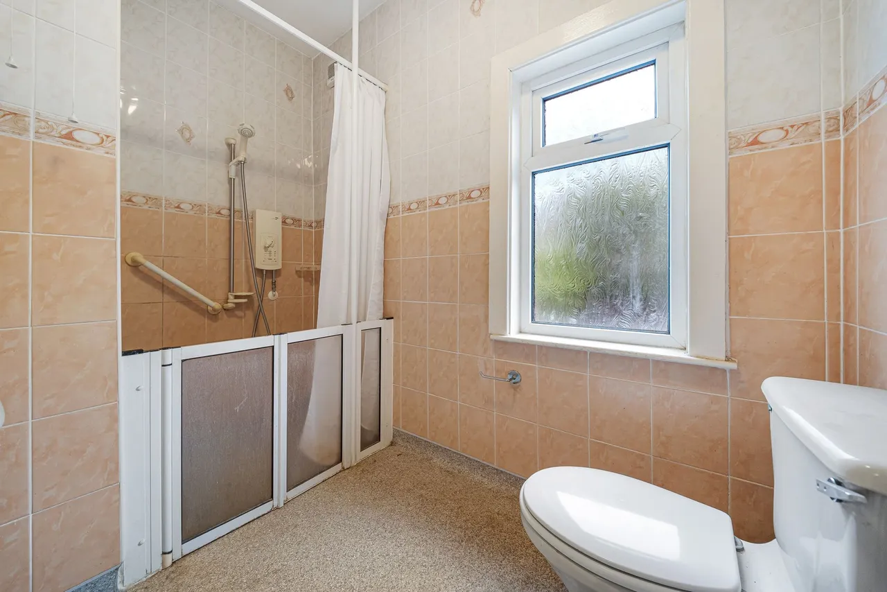 Dundalk Road, Widnes, WA8, photo 9