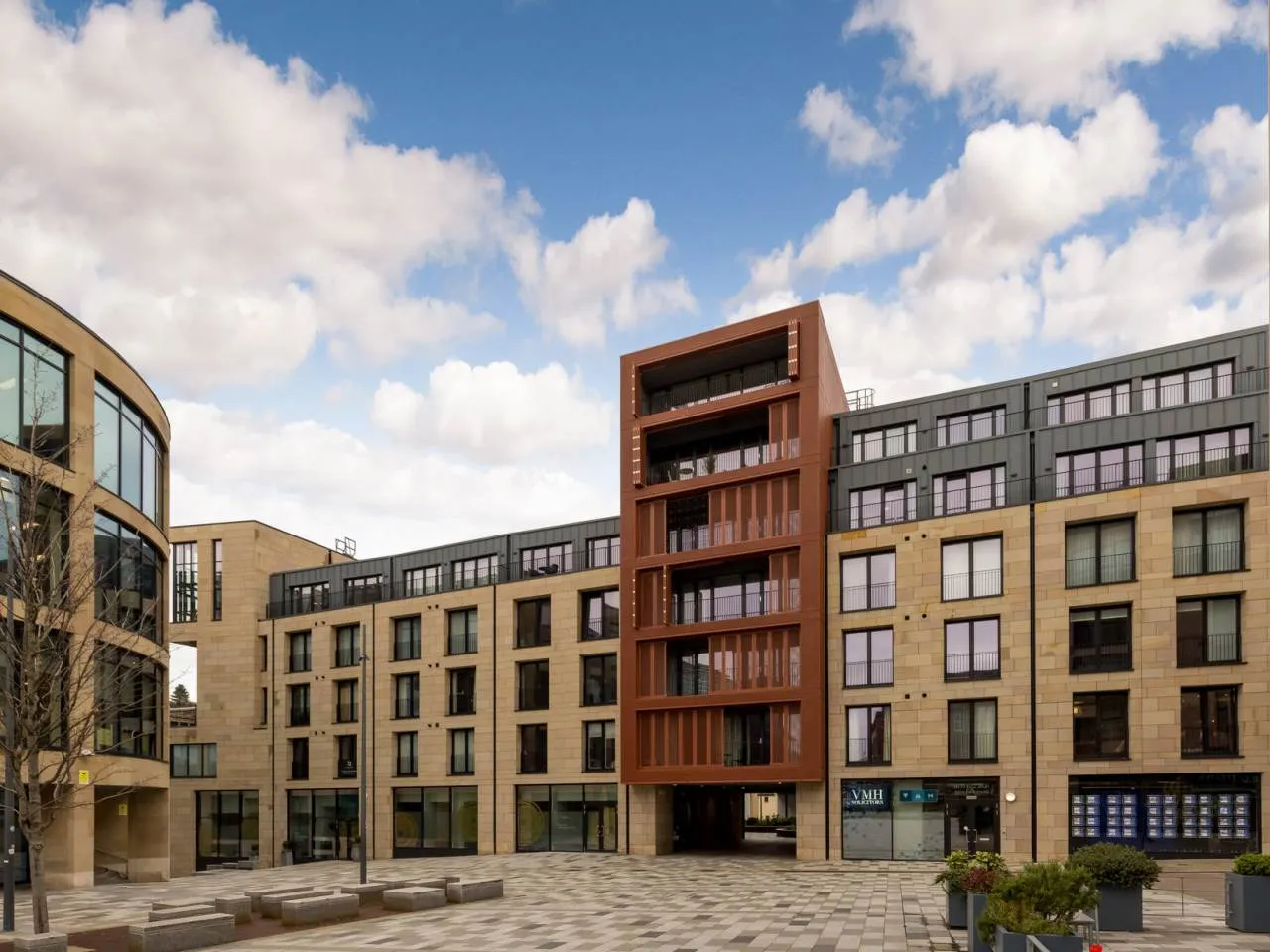 1 bed flat to rent — Shoemakers Square, Waverley Square, Edinburgh, EH8 8FW