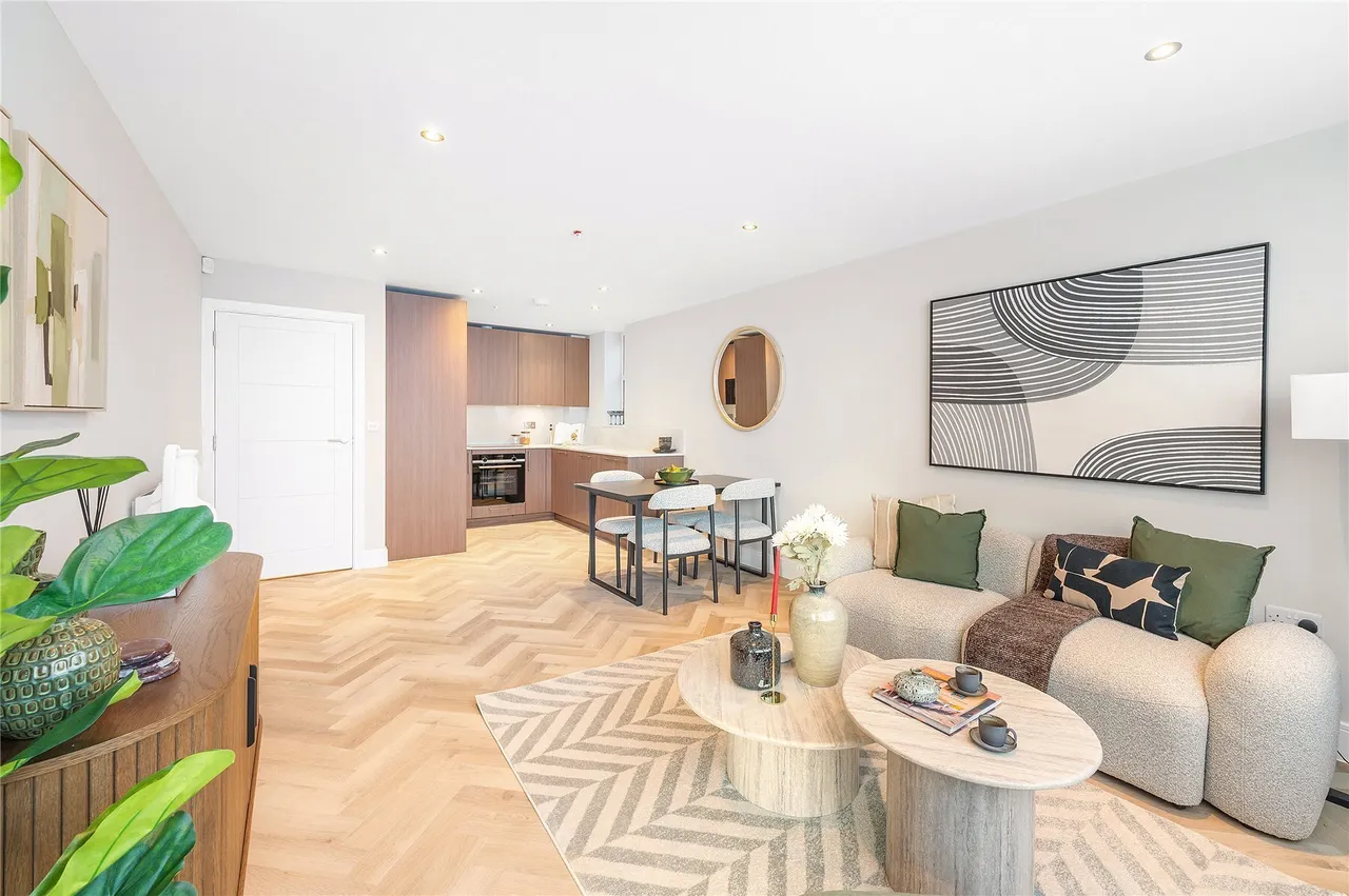Thornton Road, London, SW12, photo 3