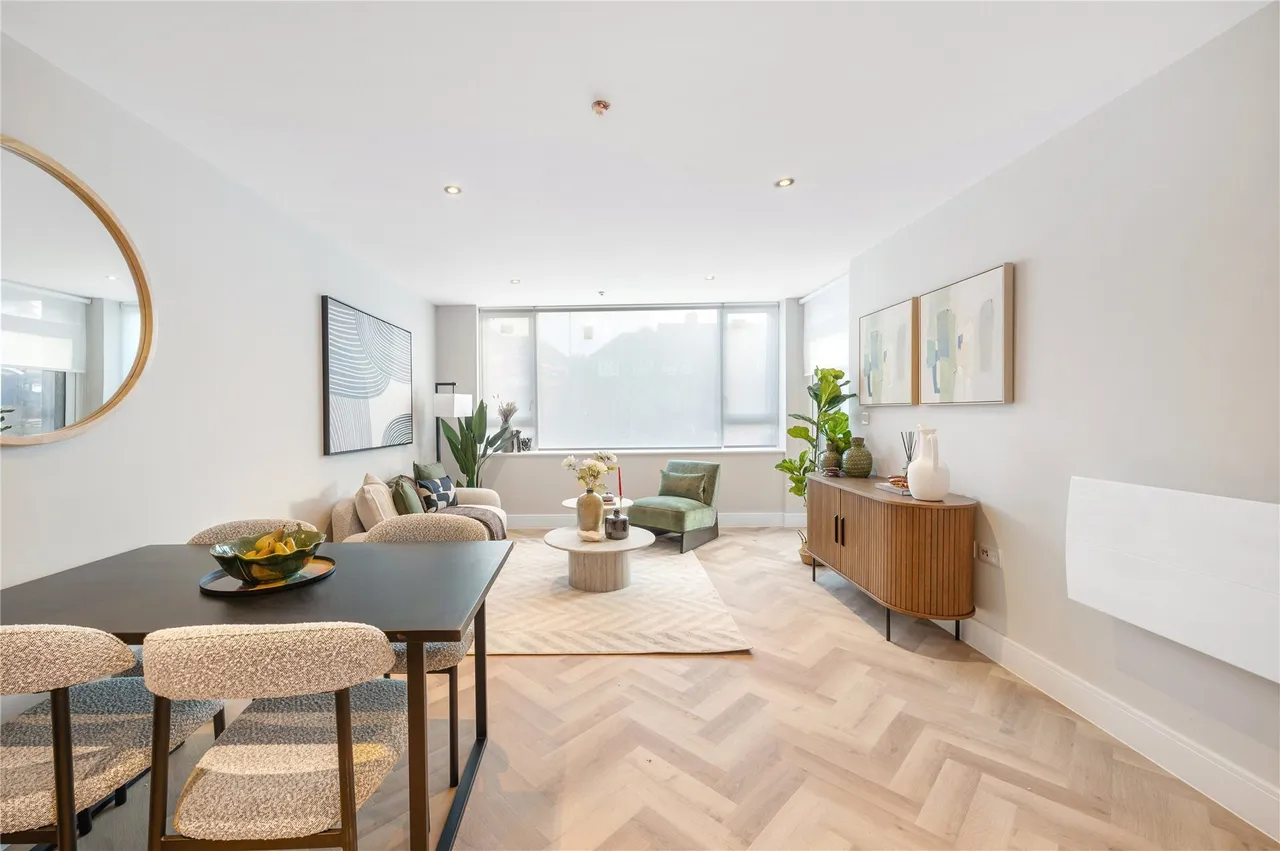Thornton Road, London, SW12, photo 2