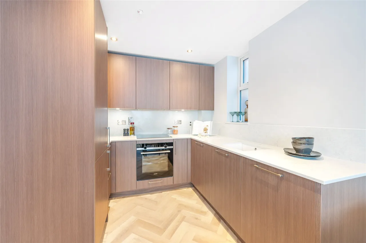 2 bed flat for sale — Thornton Road, London, SW12