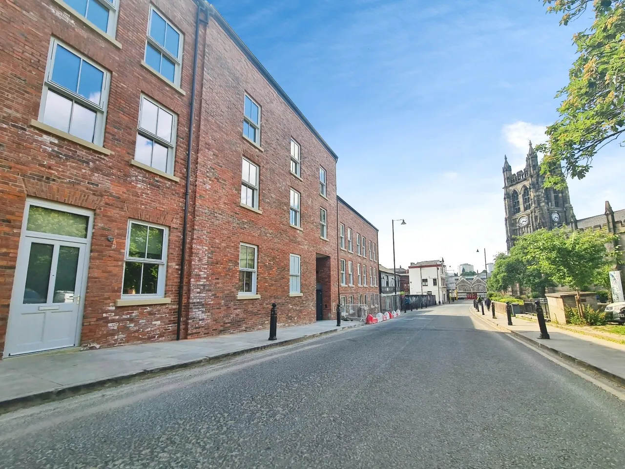 2 bed flat to rent, Churchgate, Stockport, SK1