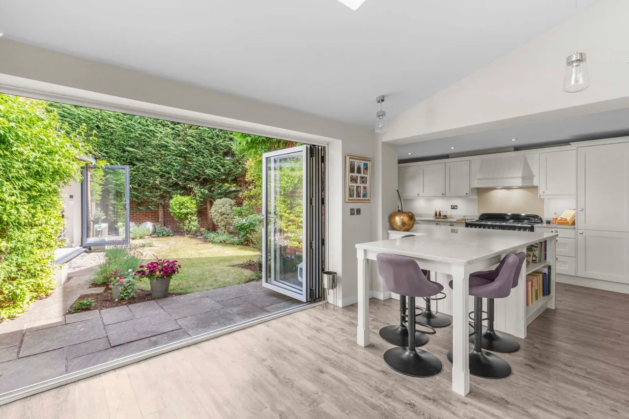 St. Dunstans Close, Monks Risborough, HP27, photo 4