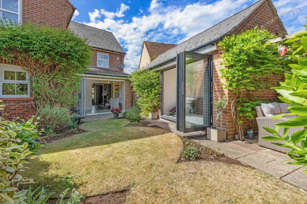 St. Dunstans Close, Monks Risborough, HP27, photo 16