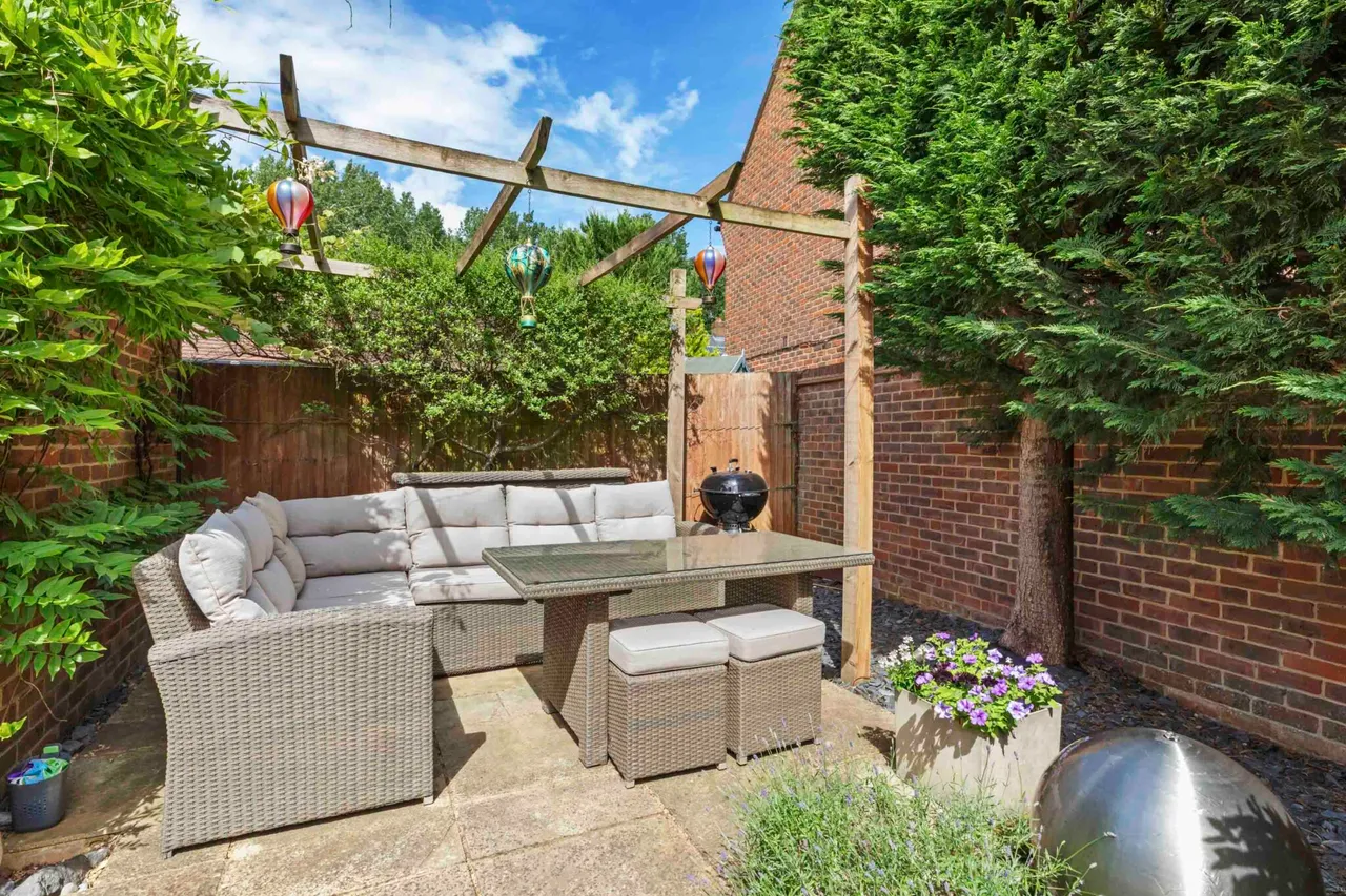 St. Dunstans Close, Monks Risborough, HP27, photo 19