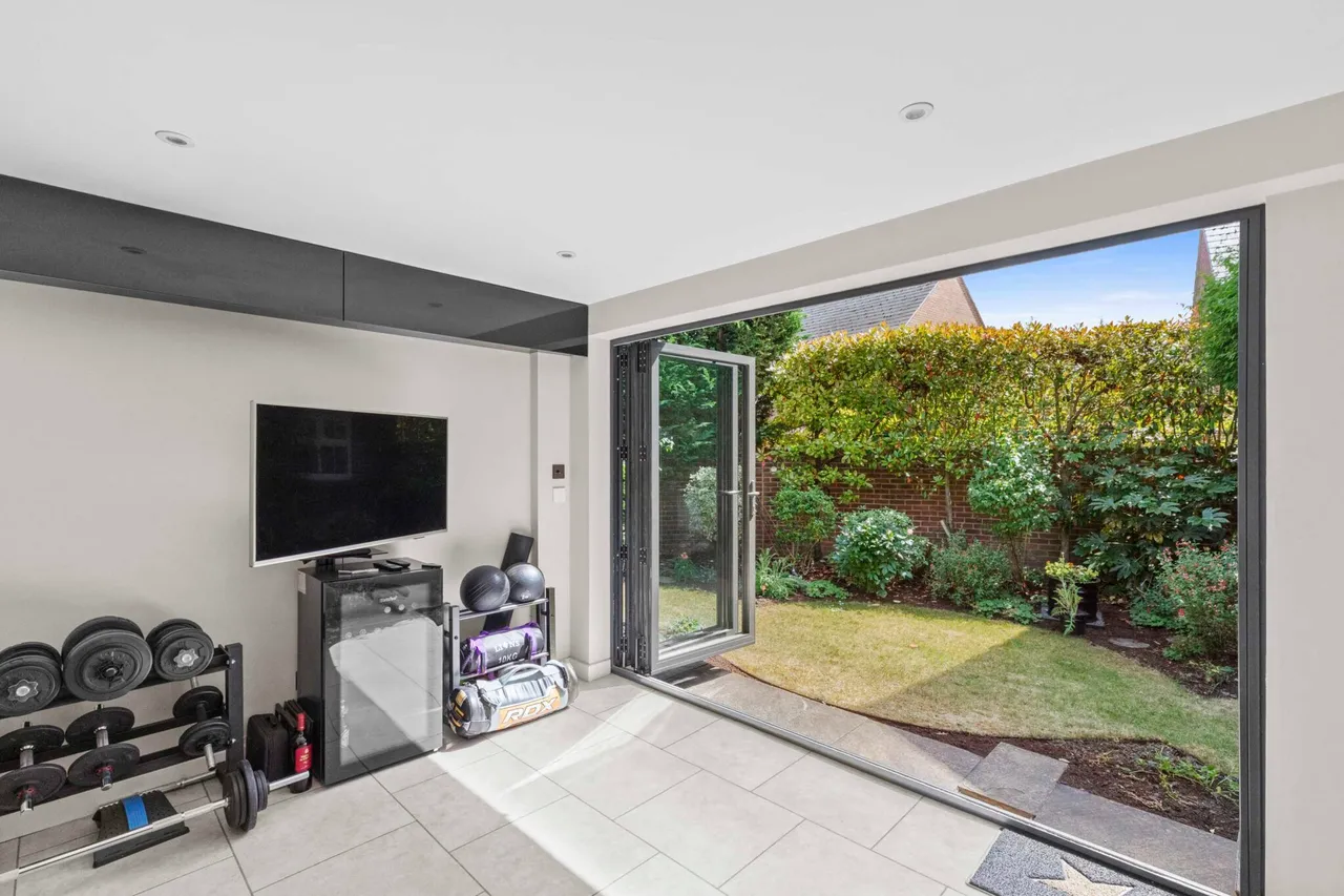 St. Dunstans Close, Monks Risborough, HP27, photo 17