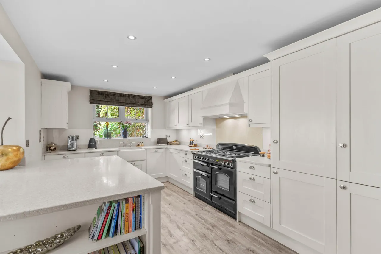 St. Dunstans Close, Monks Risborough, HP27, photo 6