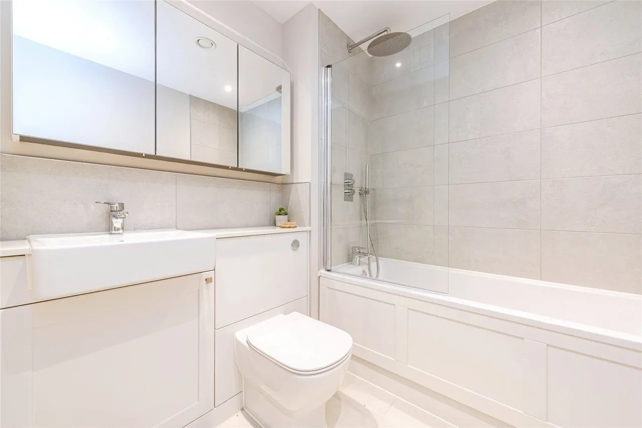 Kings Road, Newbury, RG14, photo 7
