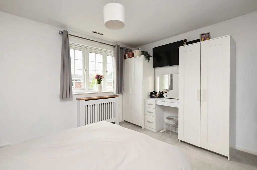 Cherrytree Close, Owlsmoor, GU47, photo 6