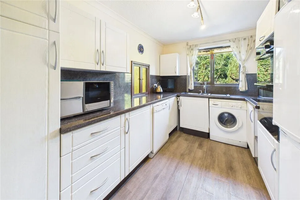 Sunridge Close, Midsomer Norton, BA3, photo 13