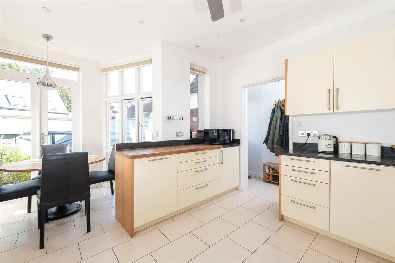 Tilehouse Street, Hitchin, SG5, photo 23