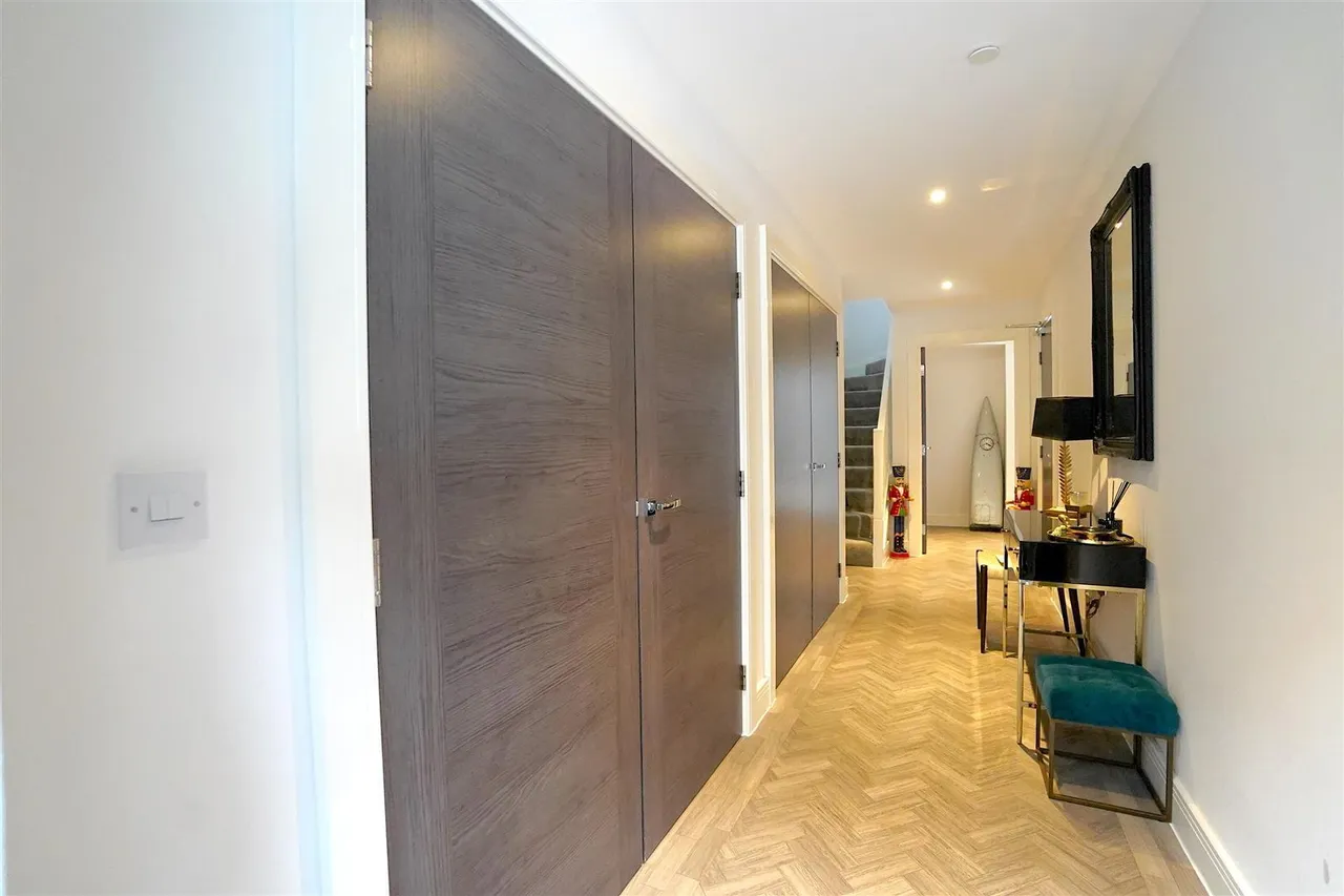 Swan Street, Old Isleworth, photo 6