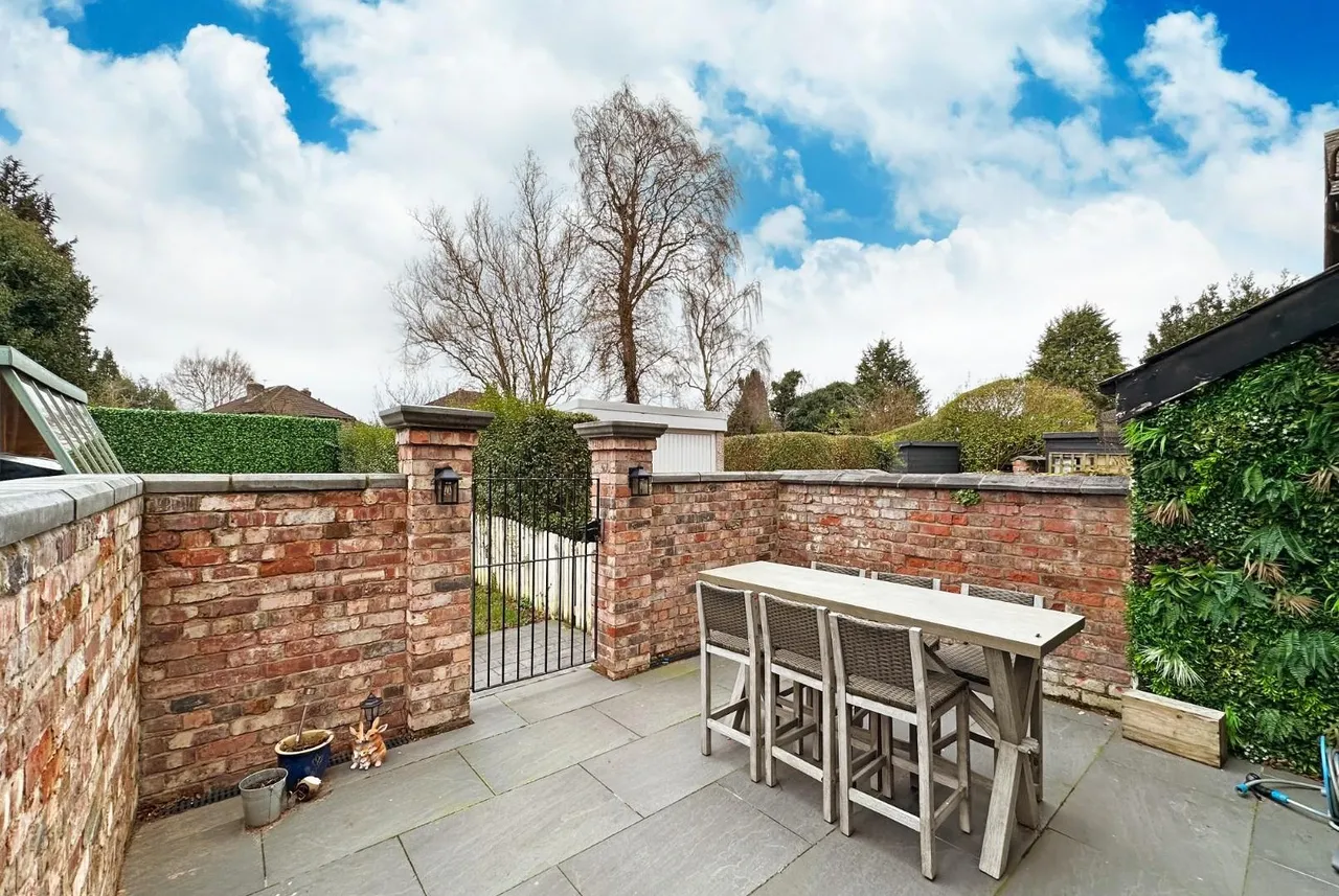 Grove Lane, Timperley WA15 6PL, photo 20