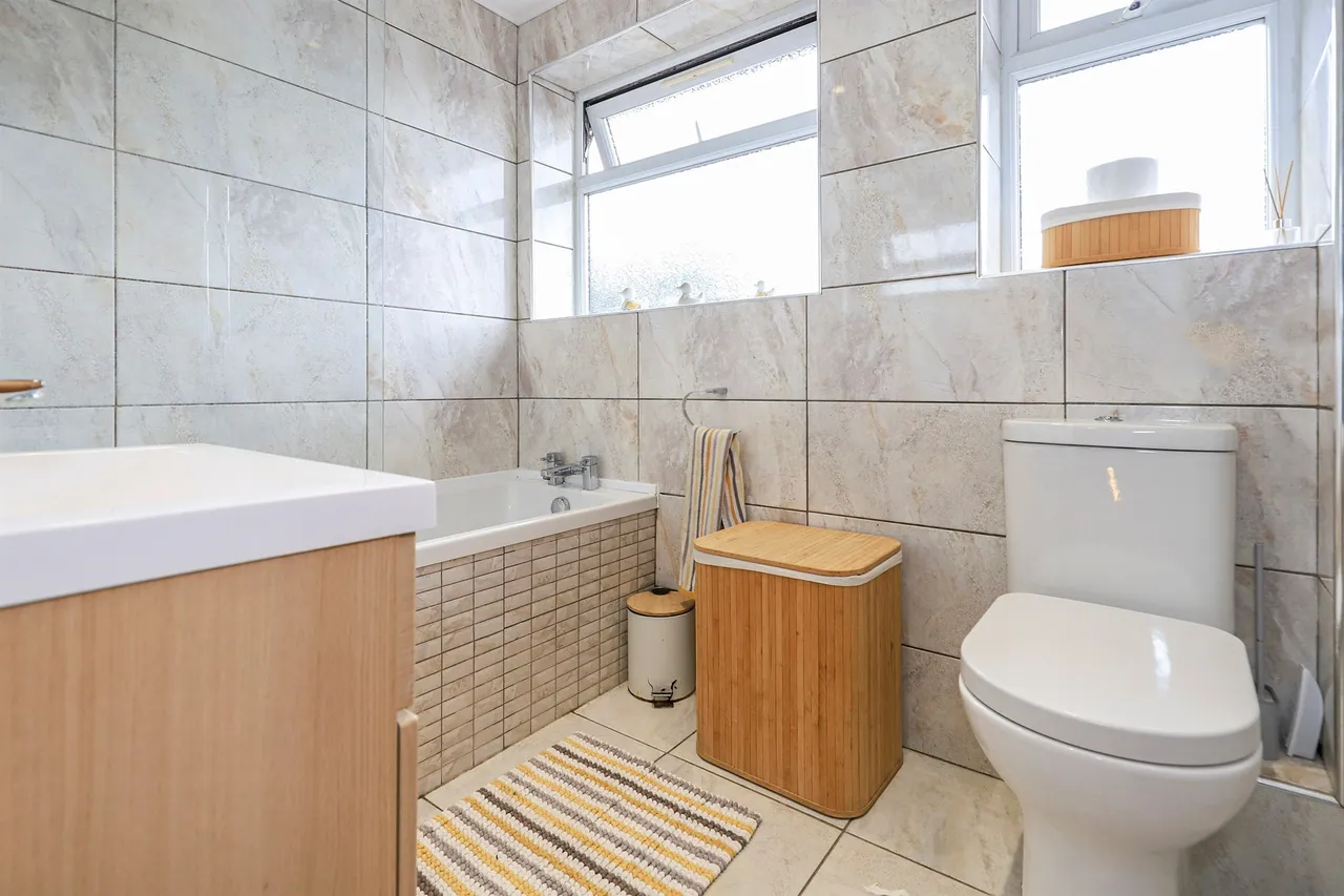 Cannock Road, Featherstone, WV10, photo 9