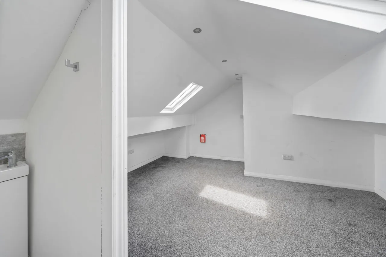 Belle Green Lane, Ince, Wigan, Wigan, WN2 2EP, photo 13