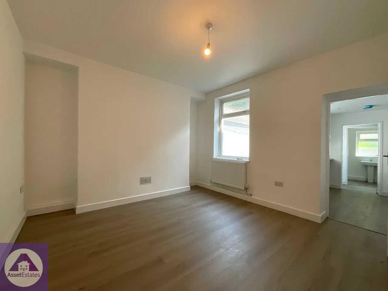 Glandwr Street, Abertillery, photo 4