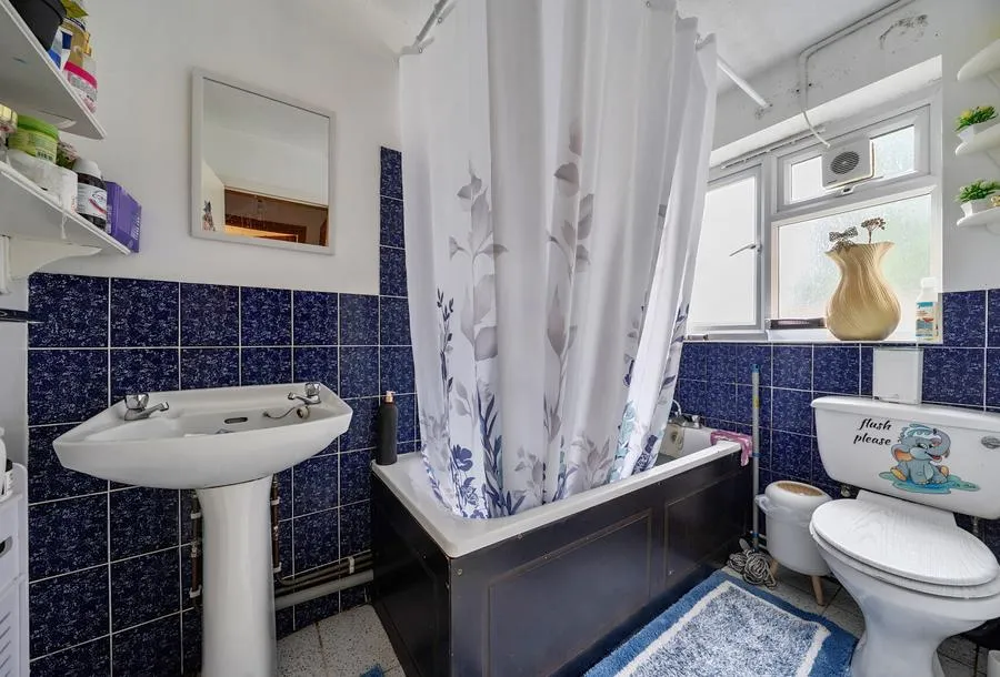 London Road, Redhill, RH1, photo 6
