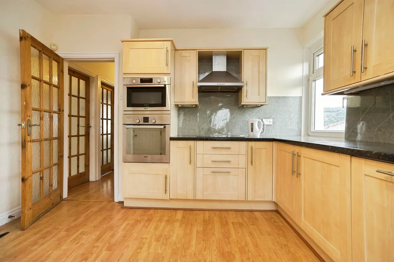 Airedale Mount, Sandbeds, Keighley, photo 12