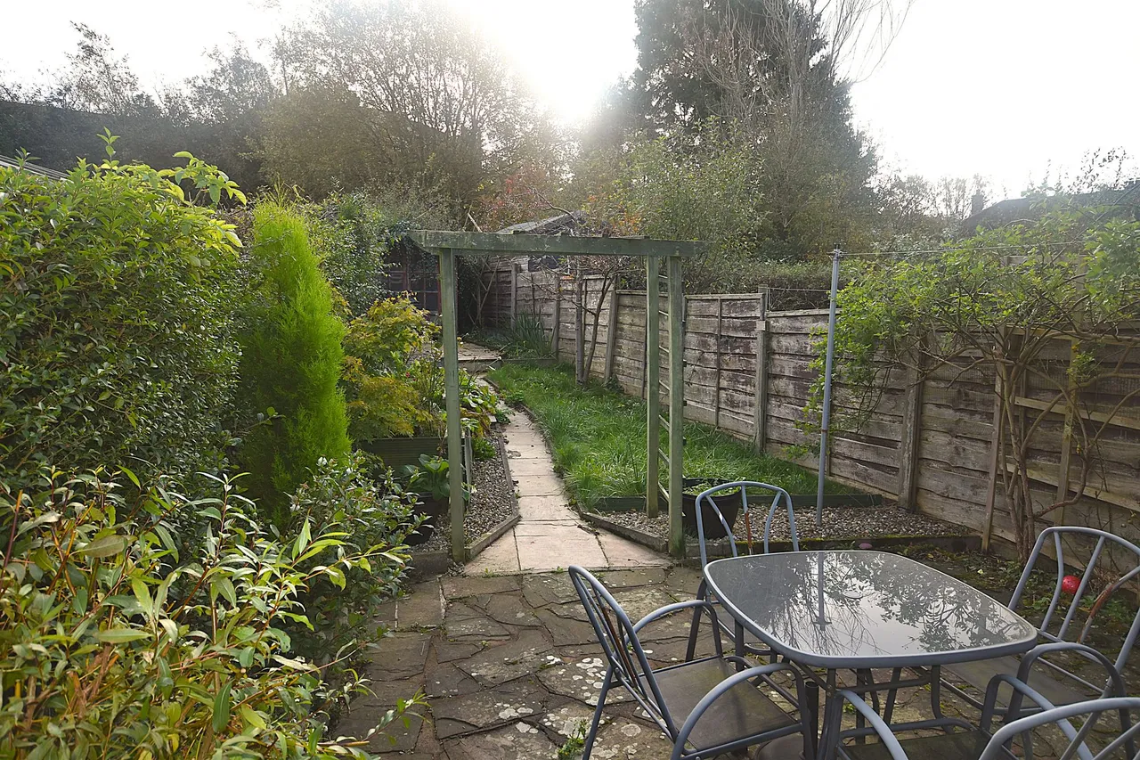 Round Meadow, Macclesfield, photo 12