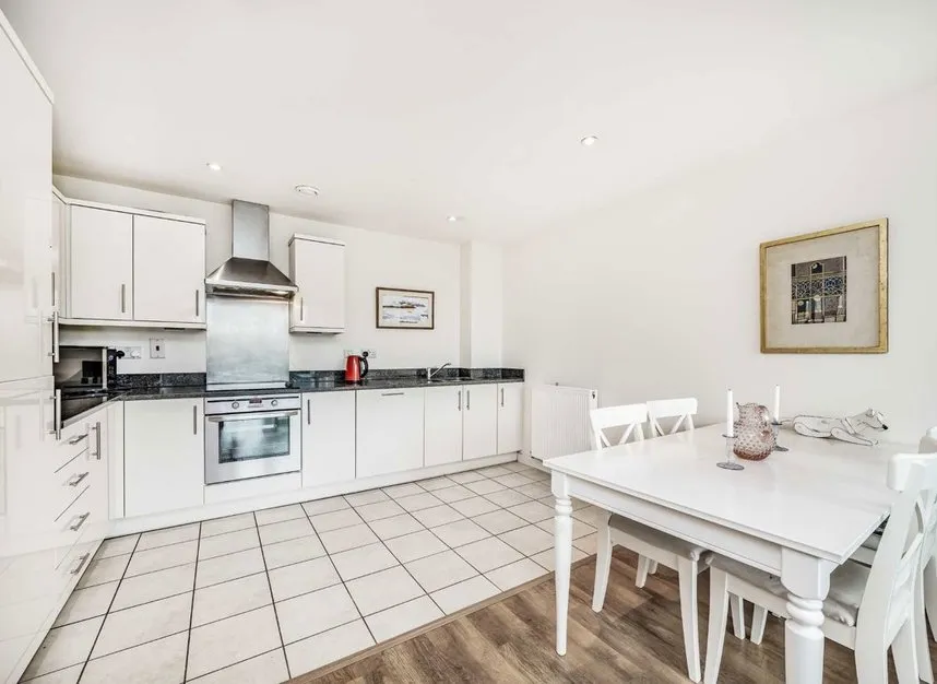 Granville Gardens, Ealing, W5, photo 5