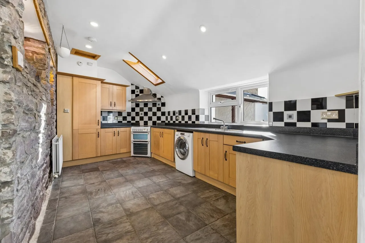 Bridgend, Dunblane, FK15, photo 4