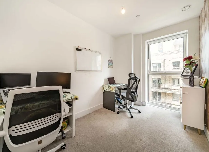 Wray Avenue, Royal Wharf, E16, photo 8