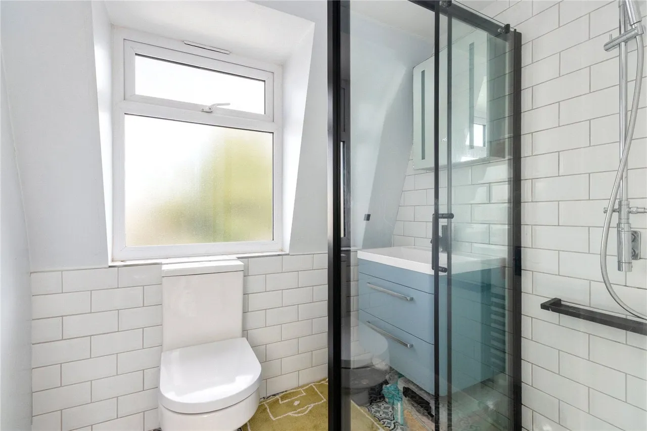 Blackshaw Road, London, SW17, photo 11