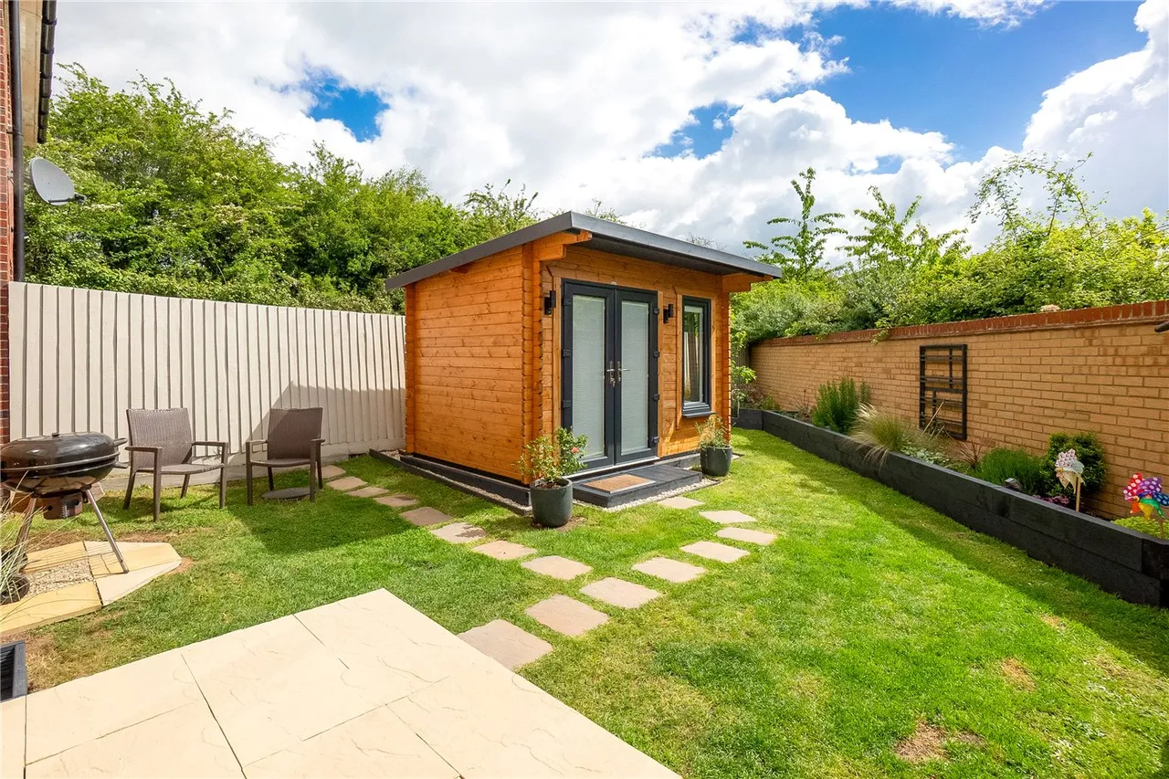 Hawthorn Close, Honeybourne, Evesham, Worcestershire, WR11, photo 10