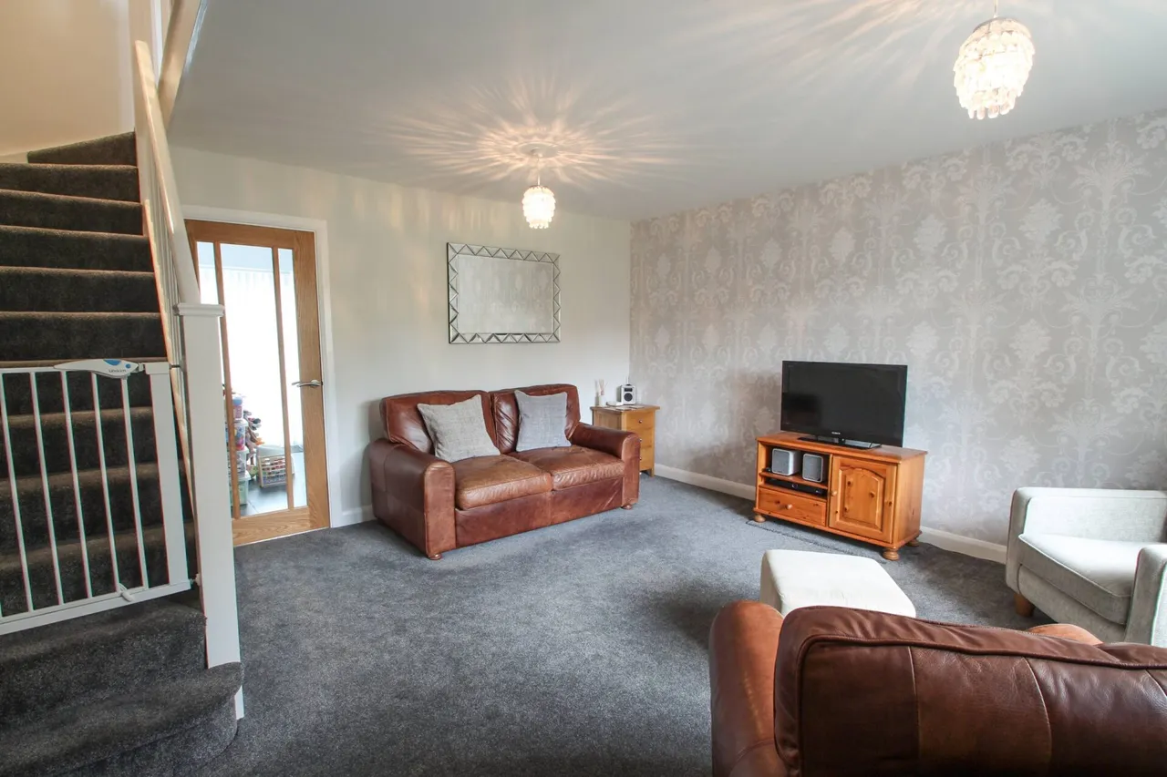 Knights Manor Way, Dartford, photo 8