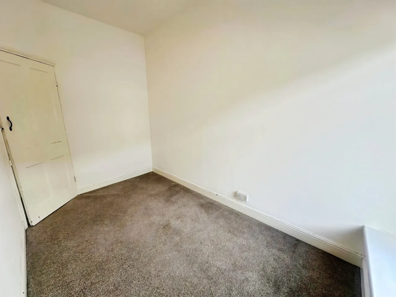 School Street, Caerphilly, CF83, photo 12