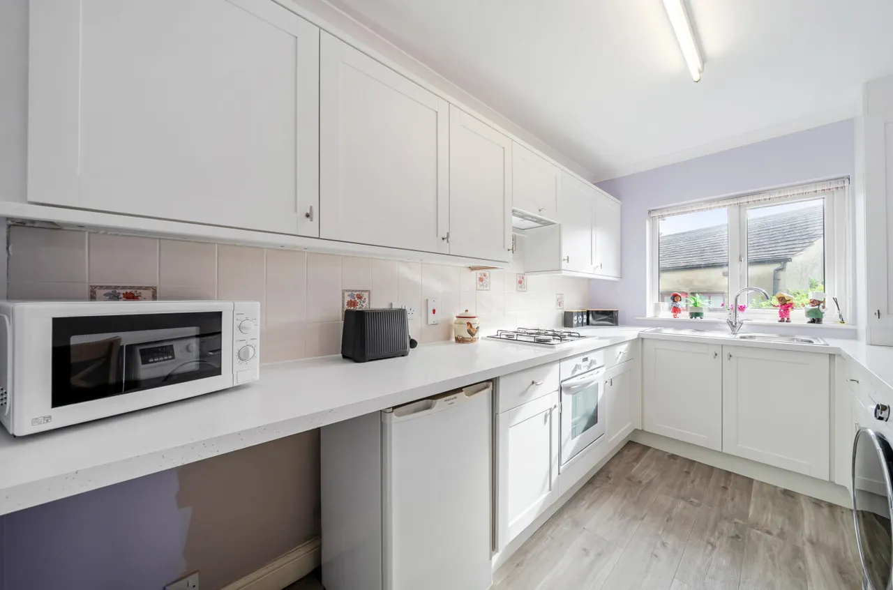 Mount Pleasant Court, Pudsey, LS28, photo 15
