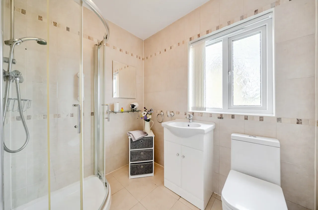 Mount Pleasant Court, Pudsey, LS28, photo 7
