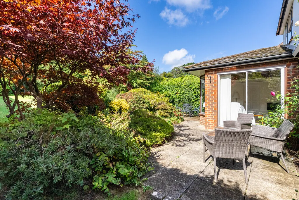 Milton Avenue, Westcott, RH4, photo 16